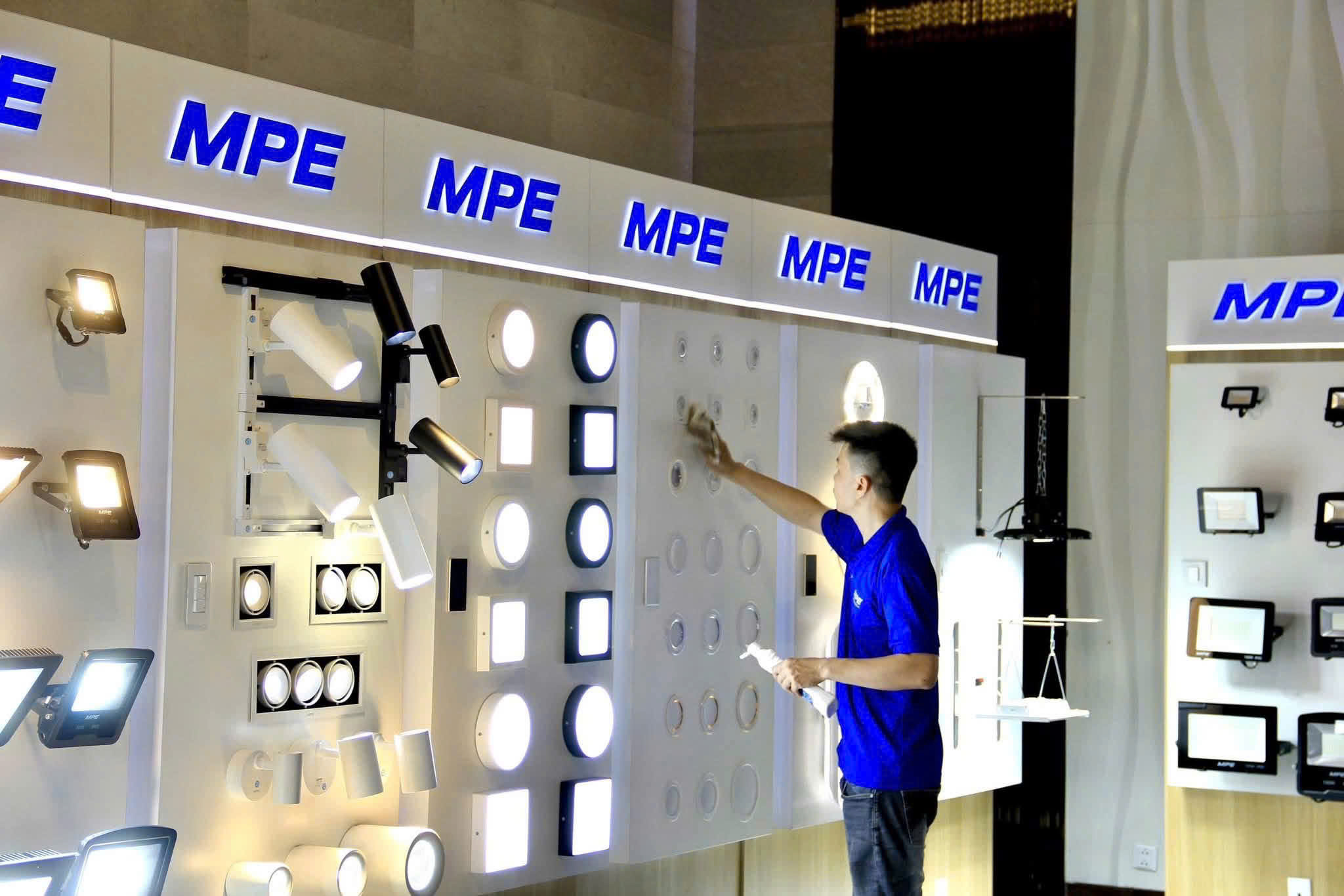 bang-gia-thiet-bi-dien-mpe-moi-nhat